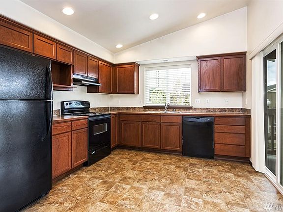 5th image of 14713 47th Ave NE