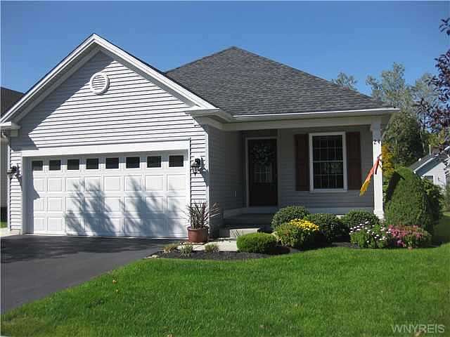 1st image of 24 Hickory Grove Ln