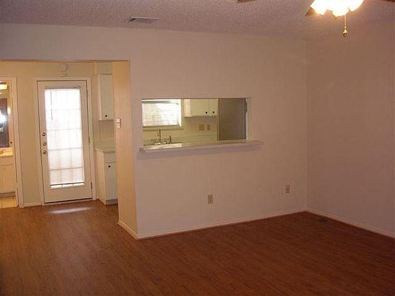 2nd image of 8400 Jamestown Dr APT 426
