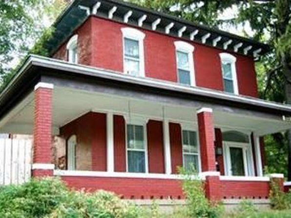 1100 S 4th St