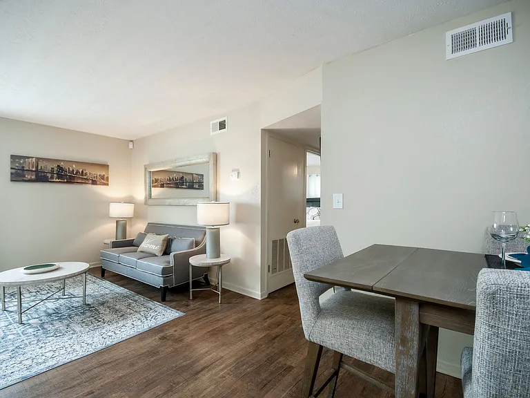 Augusta Road Apartments — Photo 19