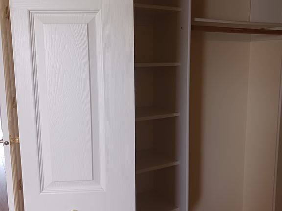 5th image of 108 Burton St