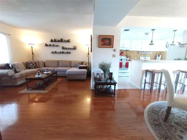 8401 SW 107th Ave APT 219E, Miami, FL 33173