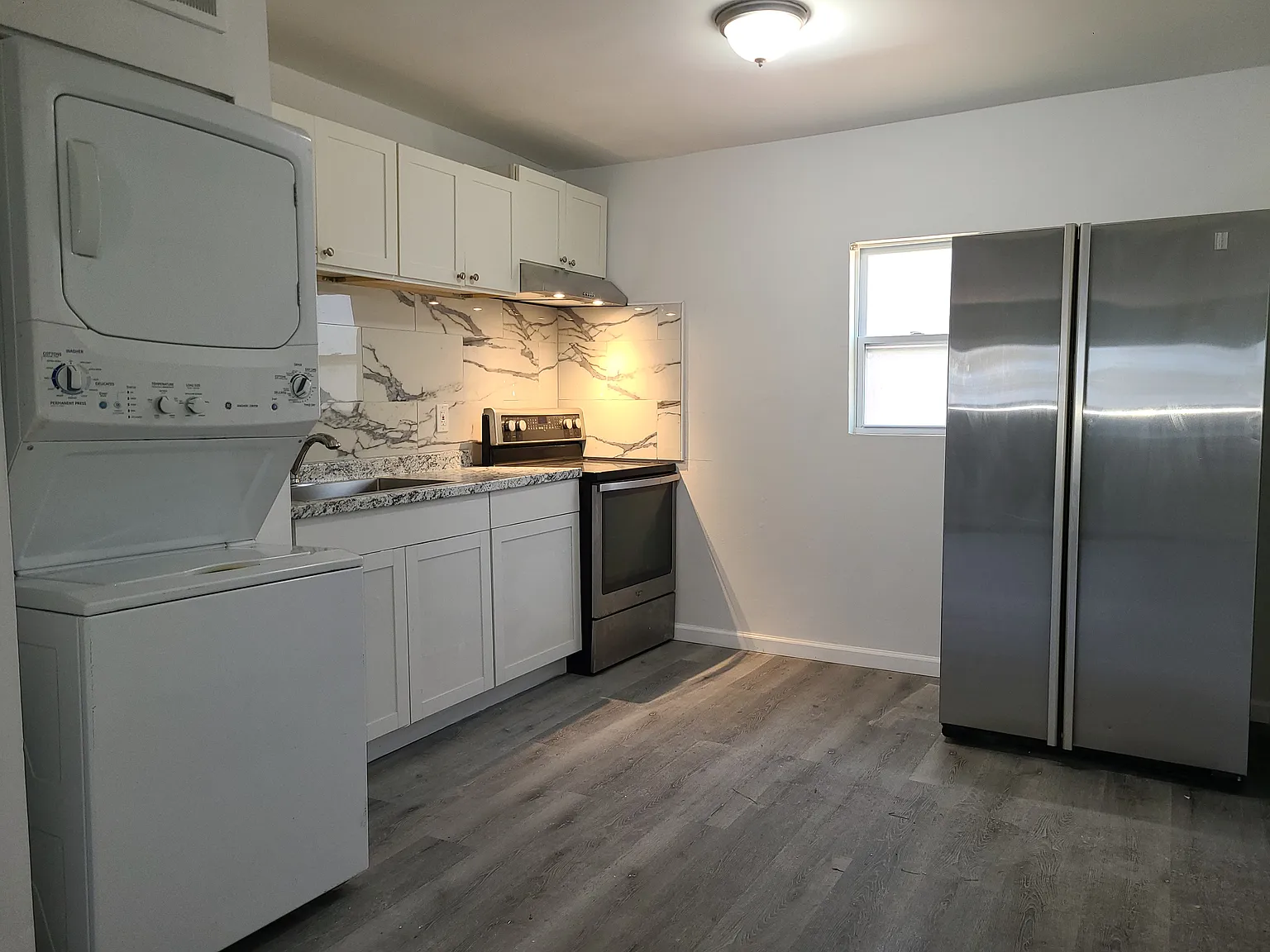 2 bed, 900 sqft, $1,100 — Photo 2