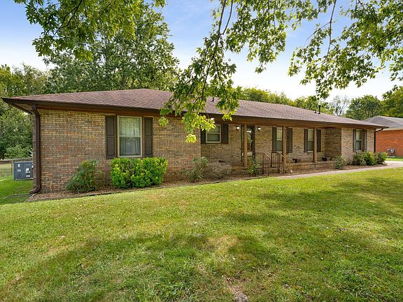 3rd image of 2322 Hillmont Dr
