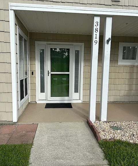 3819 Myrtle Pointe Dr — Photo 1