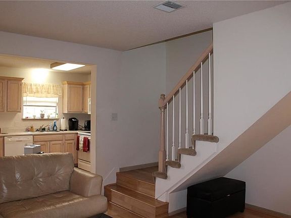 4th image of 5705 NW Sunrise Meadow Cir #51-B