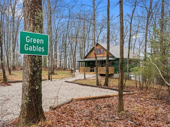 618 Forest View Dr, Frenchburg, KY 40322