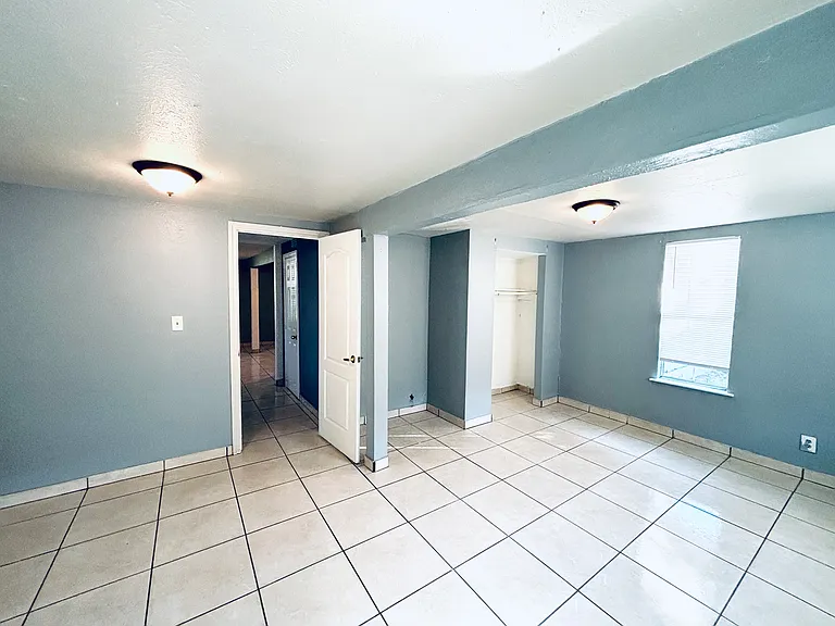 1203 Harrington Ave #C — Photo 12