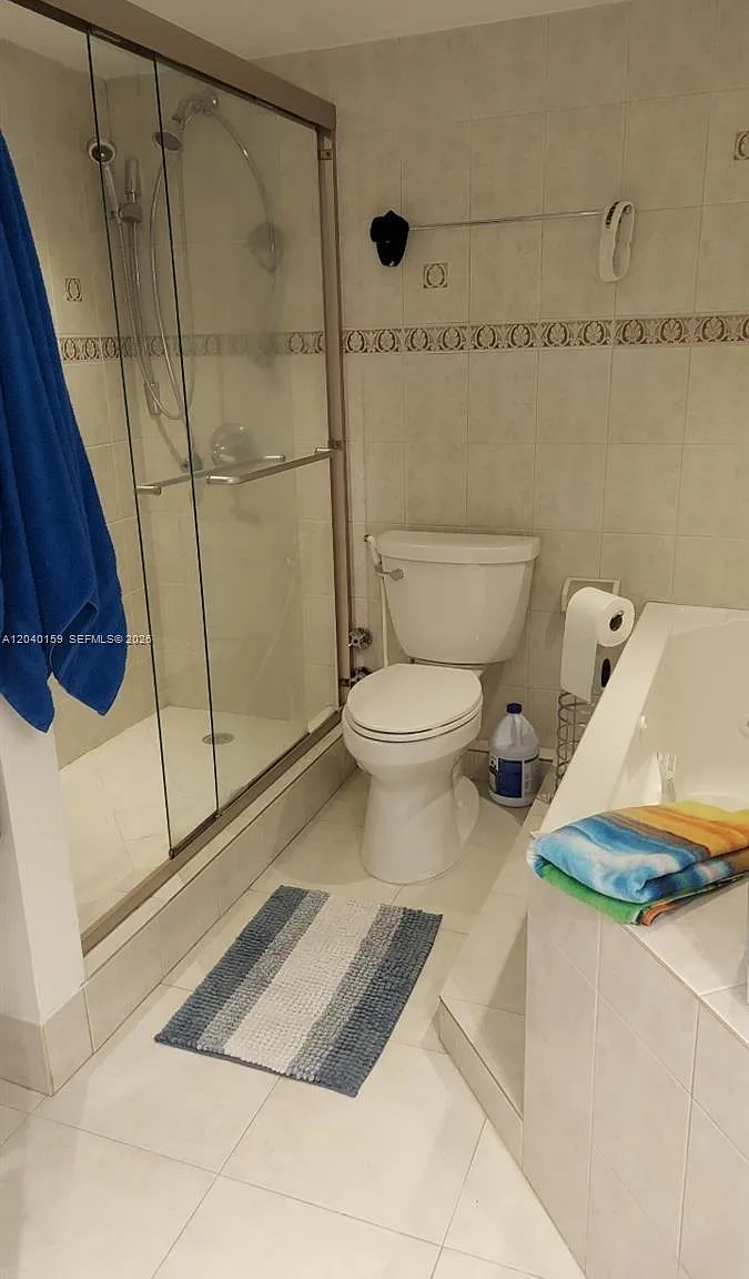 Parker Tower Condo — Photo 4