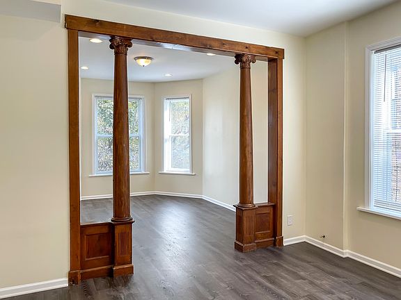 4th image of 2638 N Talman Ave #2F
