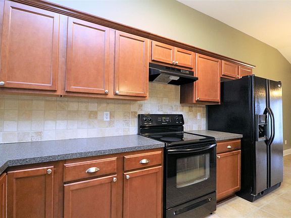 5th image of 304 Loblolly Ct