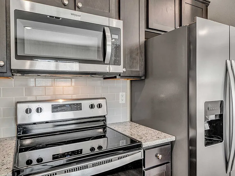 Eagles Crest Townhomes - ASK ABOUT OUR SPRING MOVE -IN SPECIAL TODAY! — Photo 15