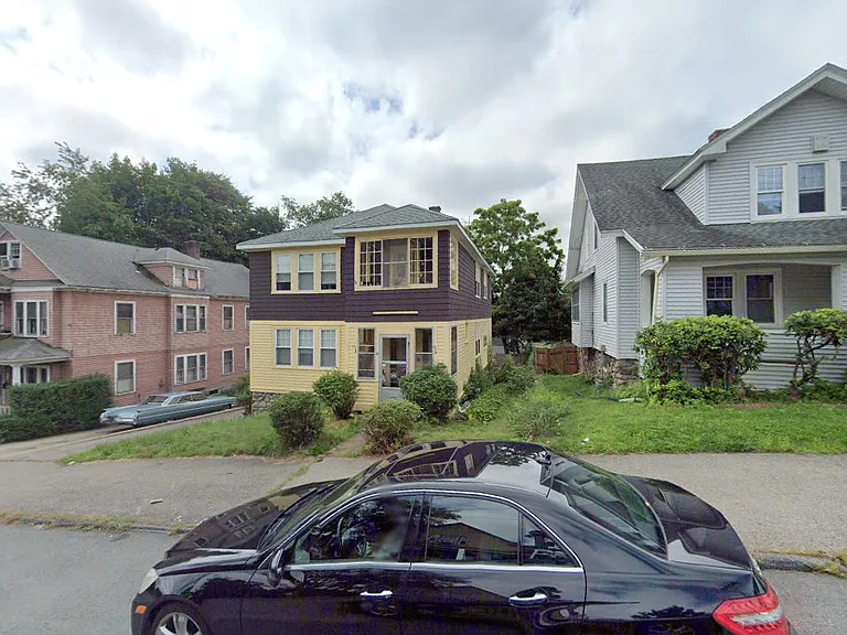 13 Huntington Ave #1 — Photo 11