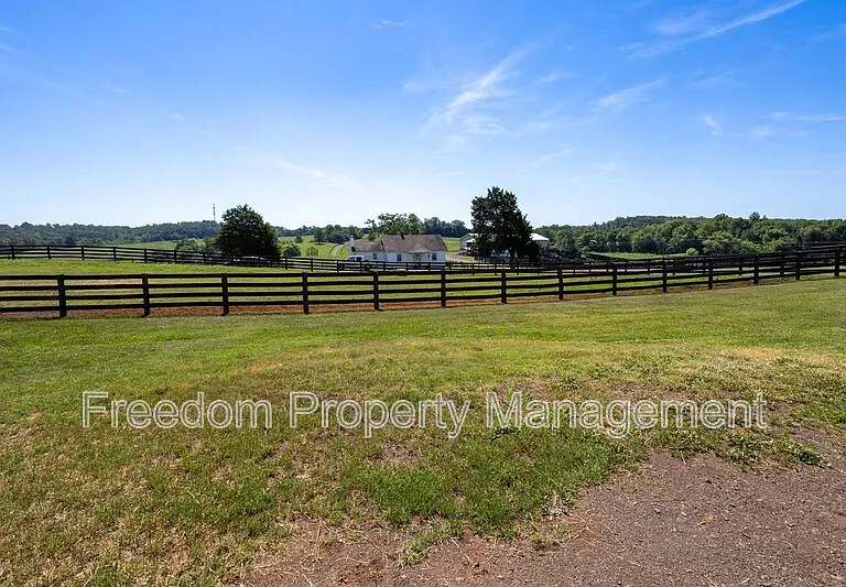 12203 Mystic Hill Ln — Photo 40