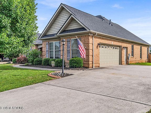 5th image of 346 E Port Dr