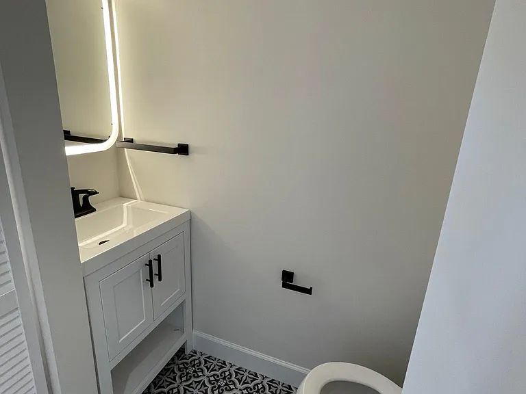 75 Florida Ave NW #3 — Photo 13