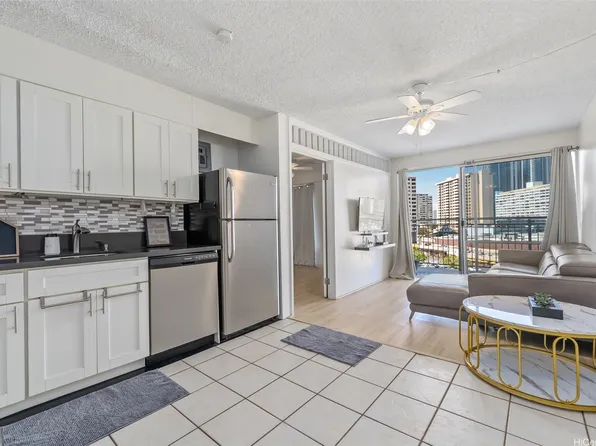 1655 Makaloa St APT 703, Honolulu, HI 96814
