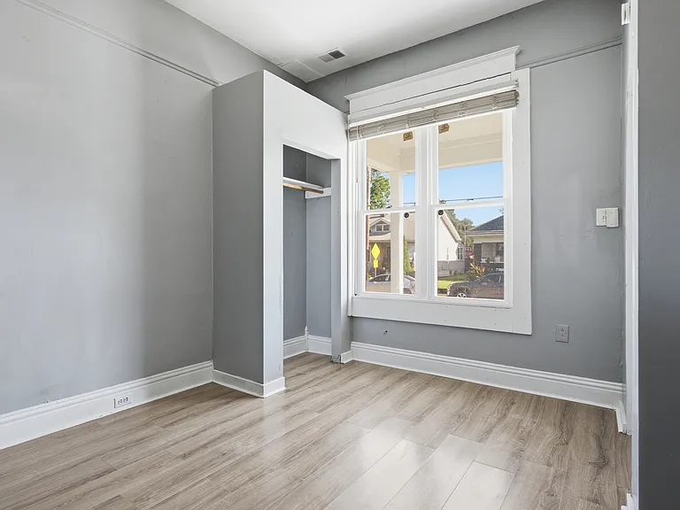 3420 W Jefferson St — Photo 10