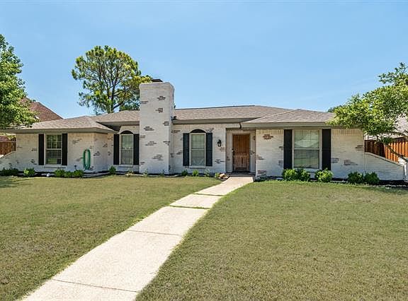 2nd image of 2502 Parkhaven Dr