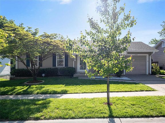 3rd image of 2430 Village Glen Ct