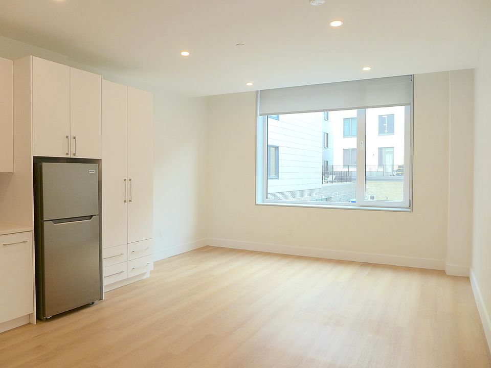 1st image of 1112 Harrison Ave