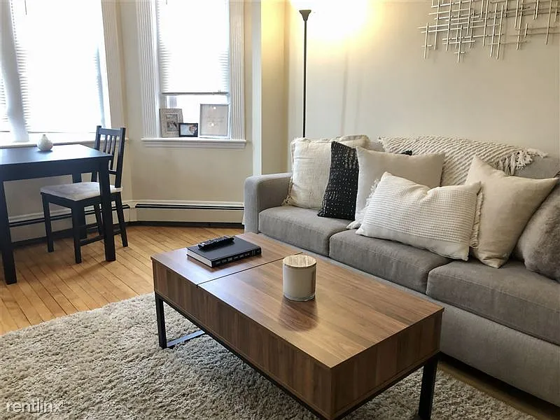 Strathmore Rd. Apartments — Photo 4