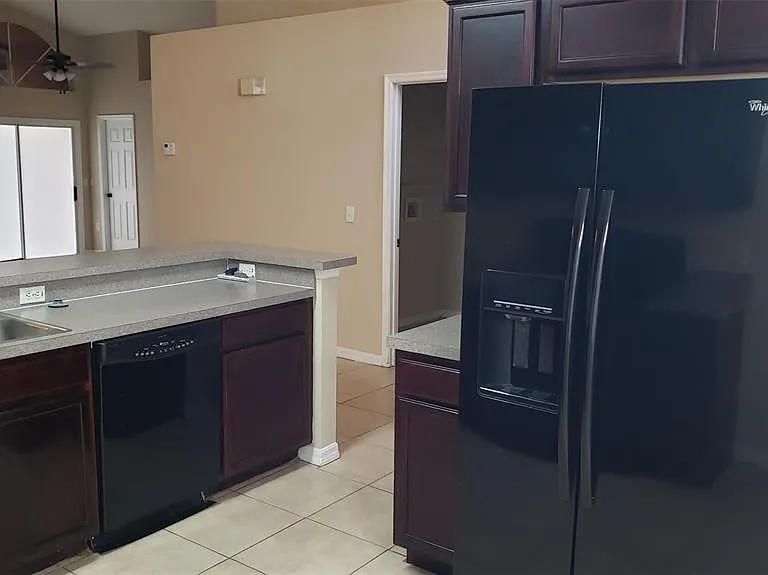 636 Majesty Dr — Photo 4