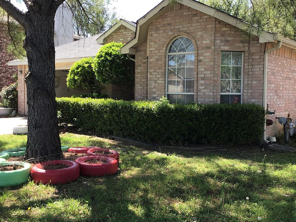 1st image of 729 Mill Branch Dr