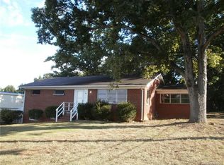 3661 Robinwood Rd, Gastonia, NC 28054