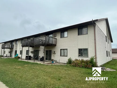 1312 E Keystone Dr Photo 1