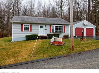 37 Reginald St, Auburn, ME 04210