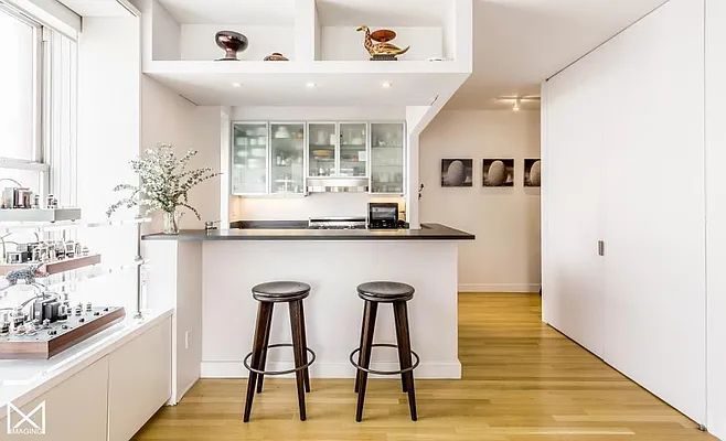 Rented by Bank Neary | media 15