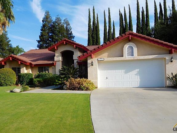 2nd image of 8805 Bridlewood Ln