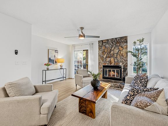 3rd image of 8112 Circle Tree Ln