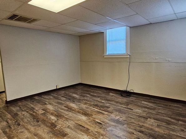 303 S Pine St APT 1-24-9