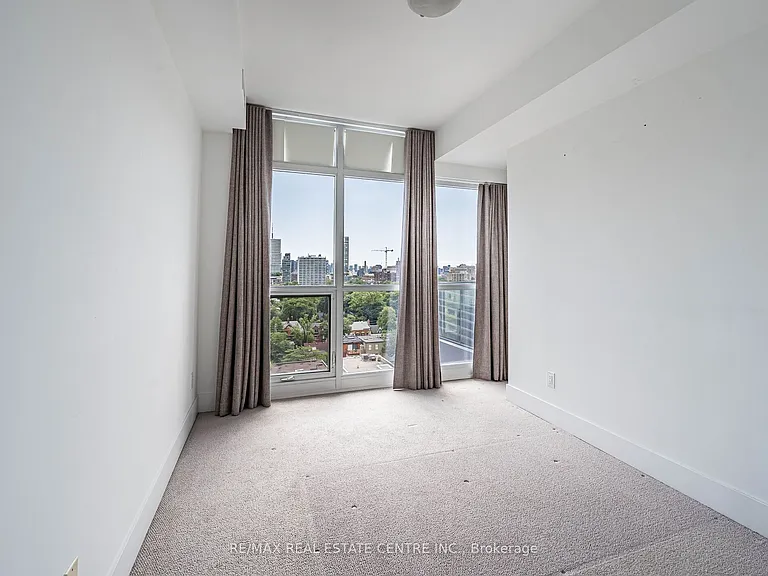 170 Avenue Rd #1203 — Photo 19