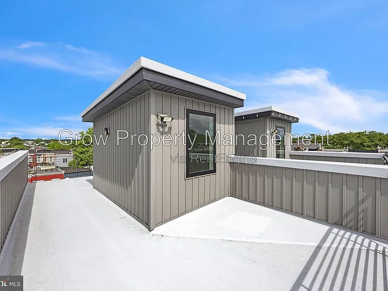 1752 N Bailey St — Photo 26