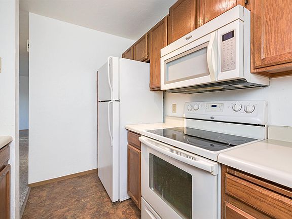 2nd image of 1018 Dogwood St APT 301