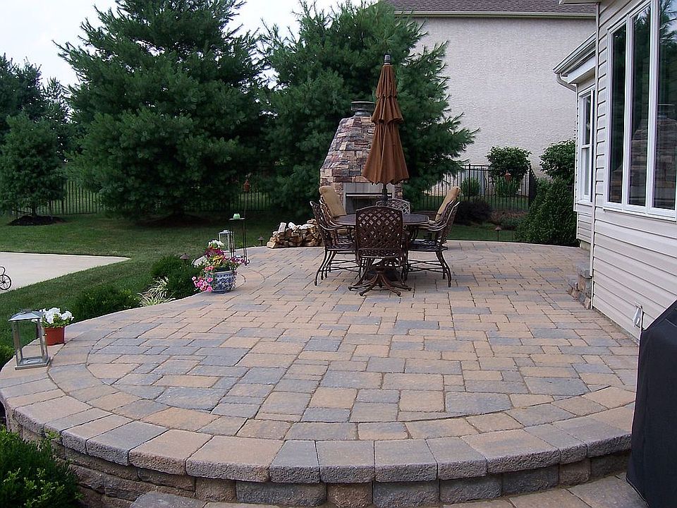 2nd image of 756 Meadowbank Rd
