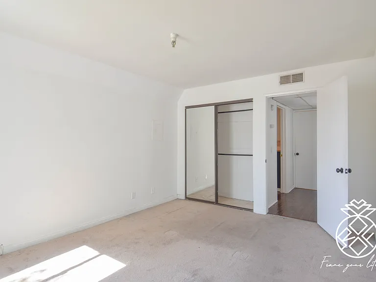 5143 Bakman Ave #206 — Photo 26