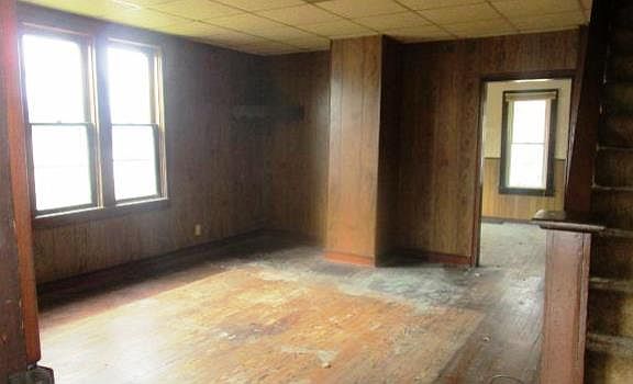 2nd image of 12039 3rd Ave