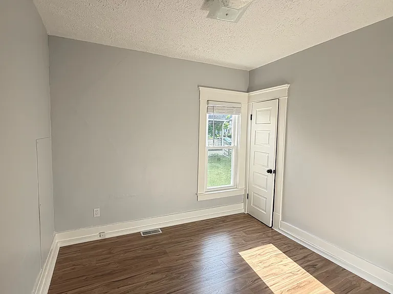 1211 W Michigan Ave #1211 — Photo 24