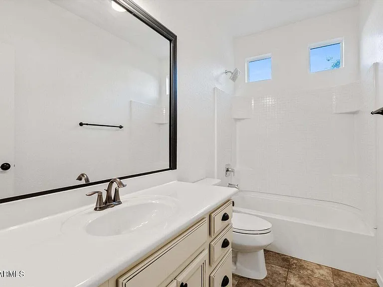 22218 E Cherrywood Dr — Photo 17