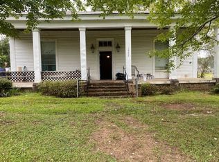 1997 Lake Lowndes Rd, Columbus, MS 39702