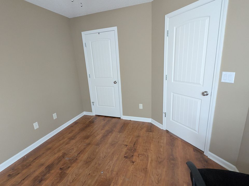 2nd image of 12704 Mill Creek Dr