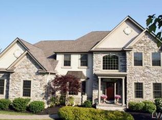 1567 Whispering Woods Cir, Allentown, PA 18106