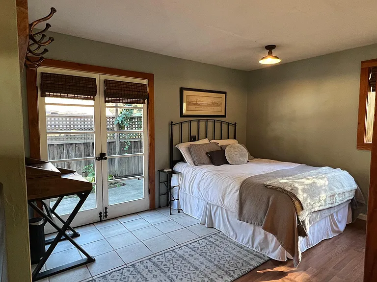 129 Rose Ln — Photo 11