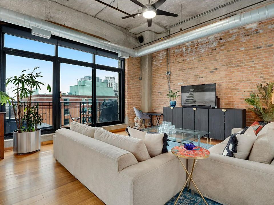 1st image of 1516 S Wabash Ave #701