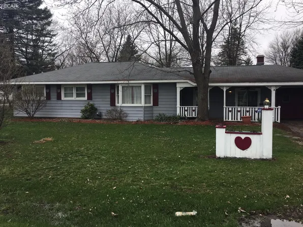 1260 Gilbert St, Flint, MI 48532